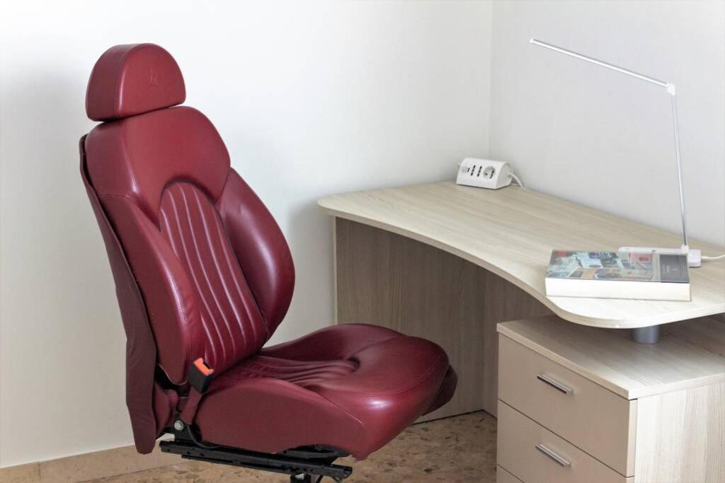 Vista Sul Tridente Apartment Модена Екстериор снимка