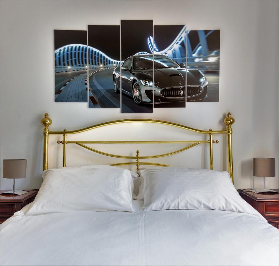 Vista Sul Tridente Apartment Модена Екстериор снимка